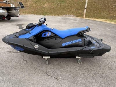 BOATZON | Sea-Doo Spark Trixx 3up 2023
