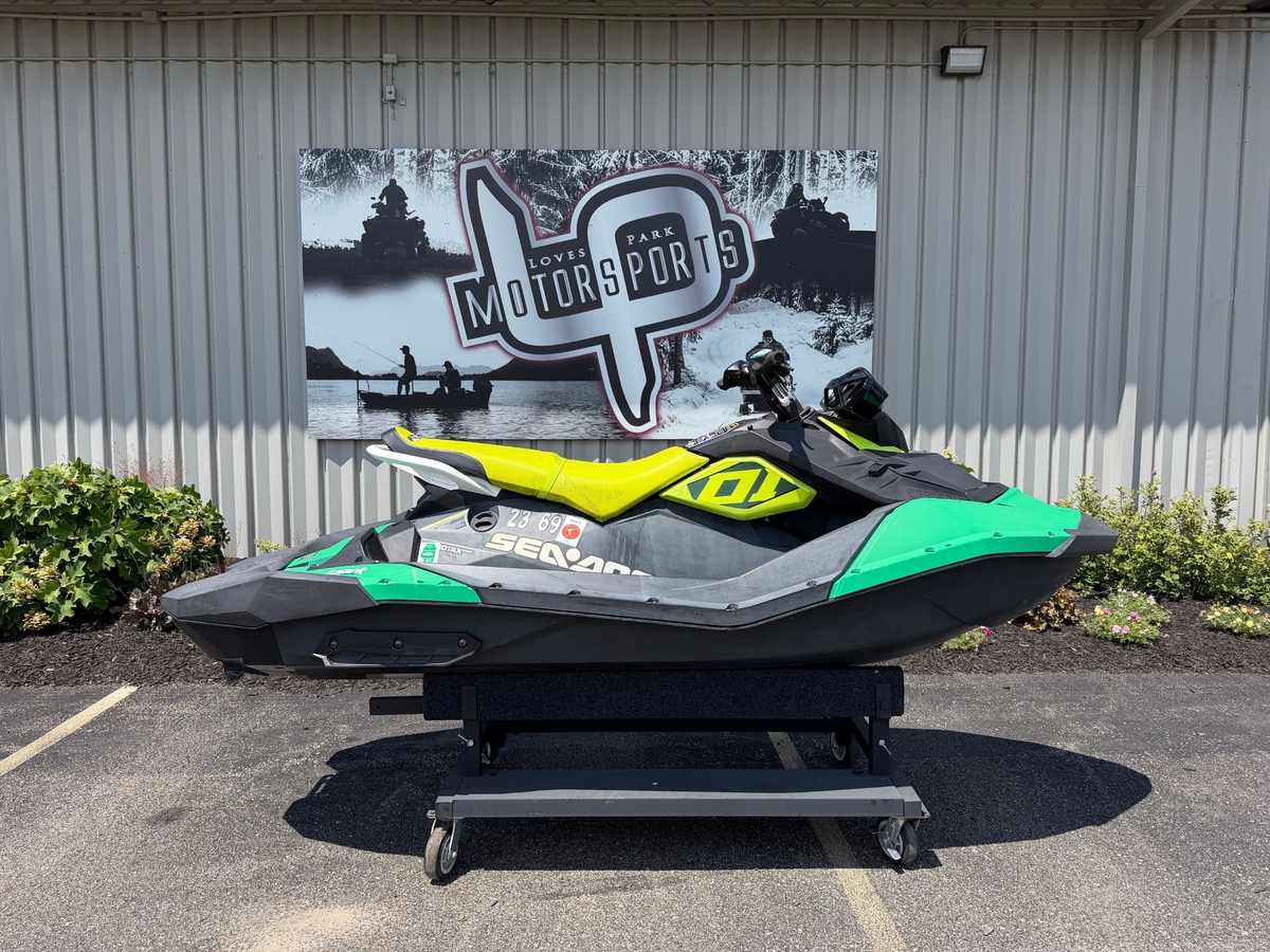 2020 Sea-Doo Spark Trixx 3up iBR Sound System - Sold Boat