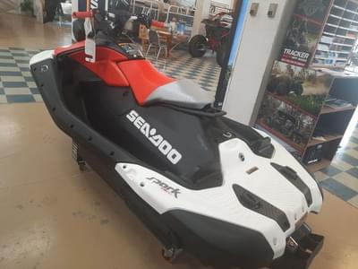 BOATZON | Sea-Doo Spark Trixx for 1 Rotax 900 ACE 90 iBR a 2025 BOATZON | Sea-Doo Spark Trixx for 1 Rotax 900 ACE 90 iBR a 2025