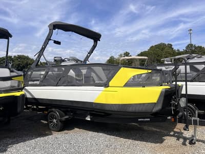 BOATZON | Sea-Doo Switch Sport 18  230 hp 2024