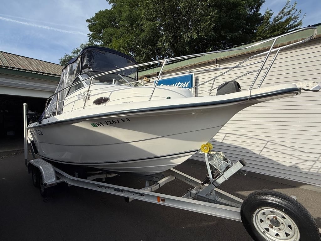 2002 Sea Fox 210 Walk Around - Sold Boat