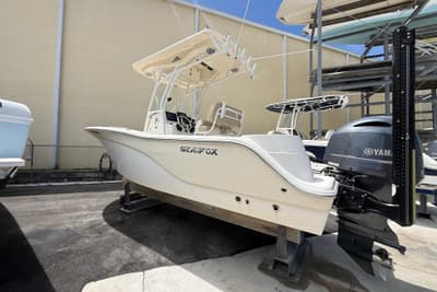 BOATZON | Sea Fox 226 Commander 2016