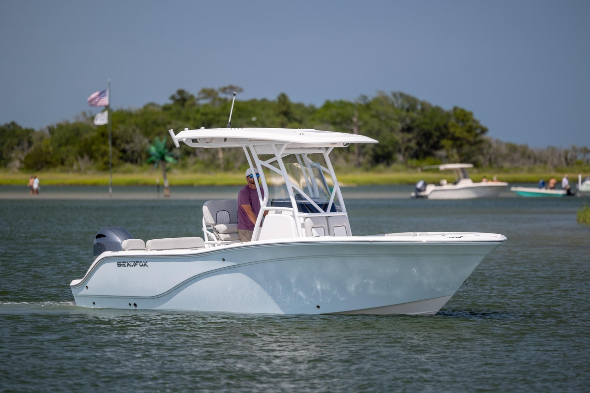 2022 Sea Fox 228 Commander - Sold Boat