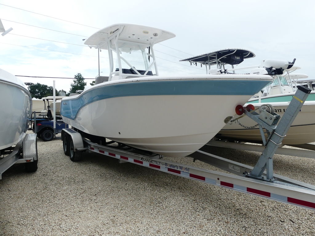 2023 Sea Fox 248 Commander - Sold Boat