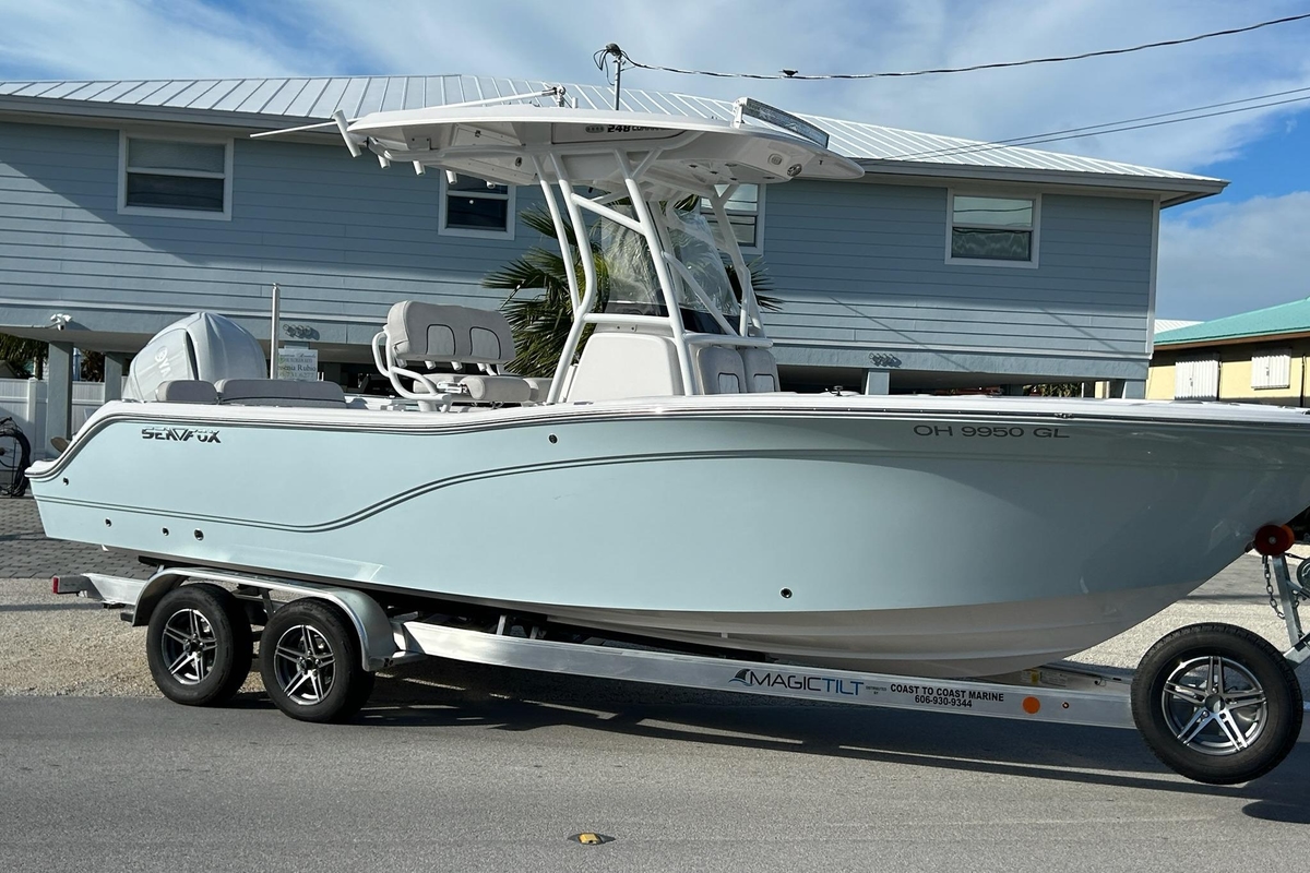 2023 Sea Fox 248 Commander - Sold Boat