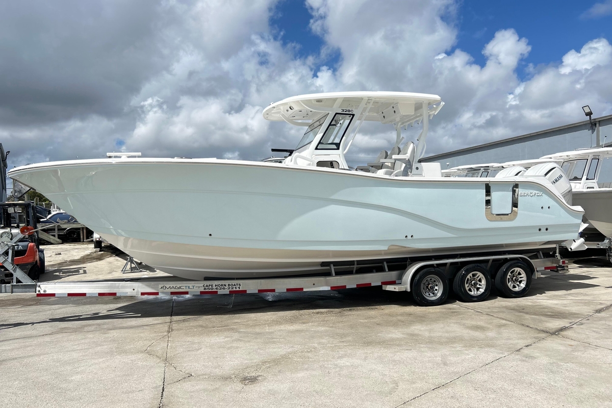 2026 Sea Fox 328 Commander - Sold Boat