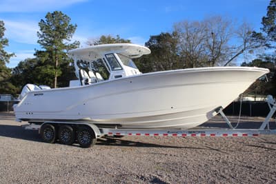 BOATZON | Sea Fox Commander 328 2026