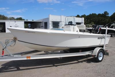 BOATZON | Sea Fox Sport Series Center Console 17 2007
