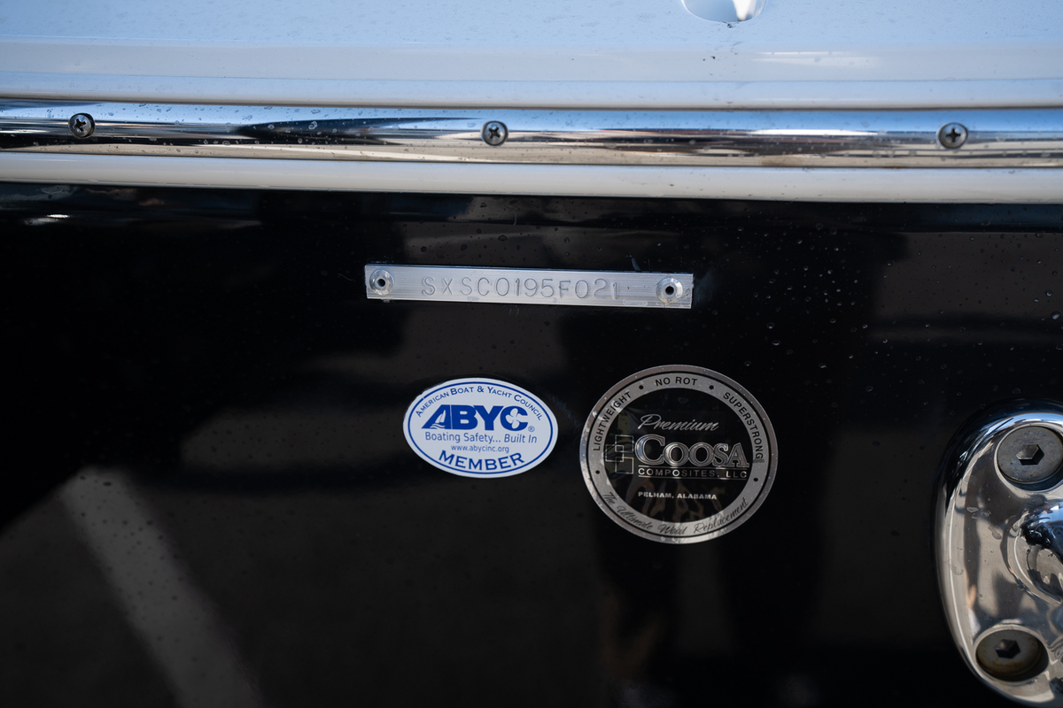 2021 Sea Hunt 25 ULTRA - Sold Boat