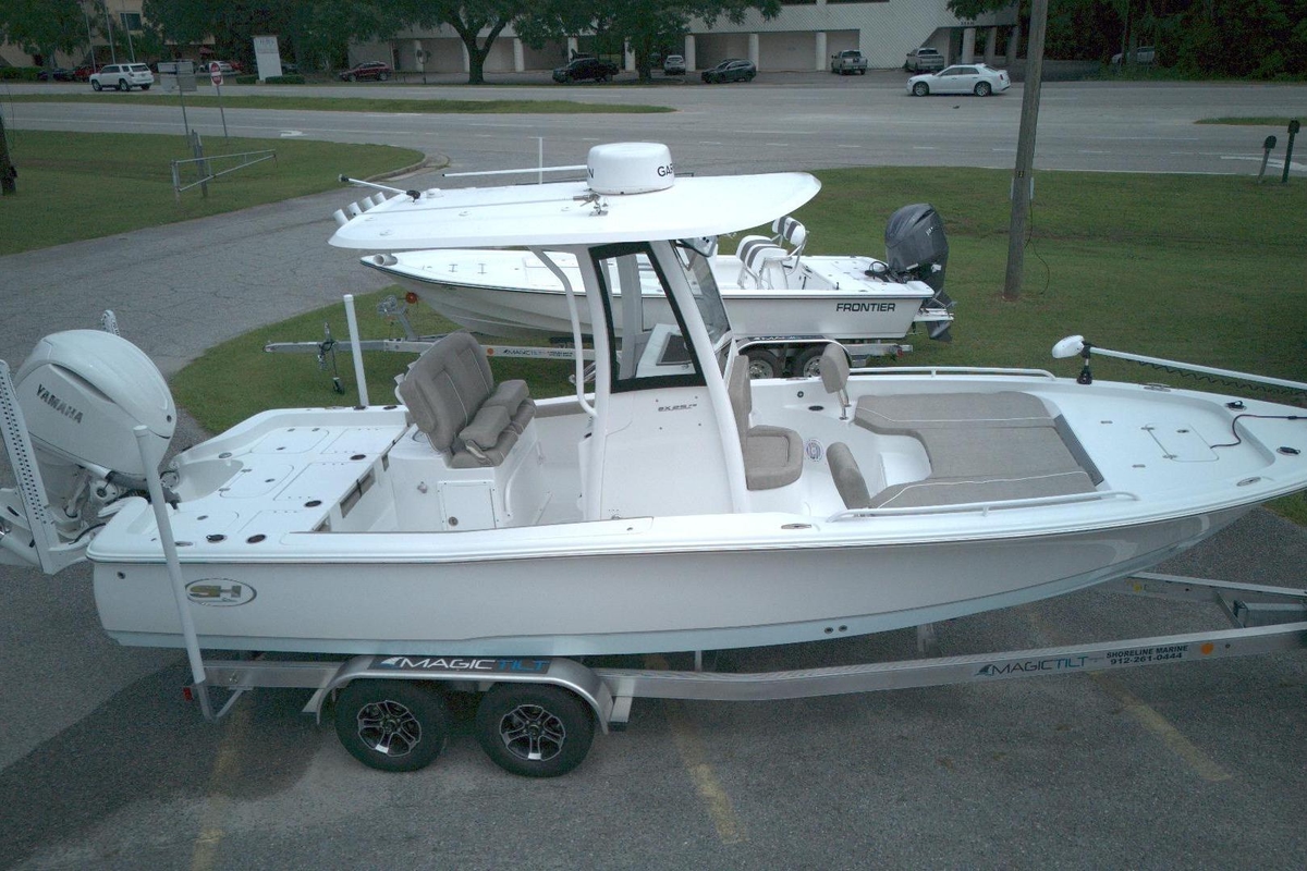 2025 Sea Hunt BX 25 FS - Sold Boat