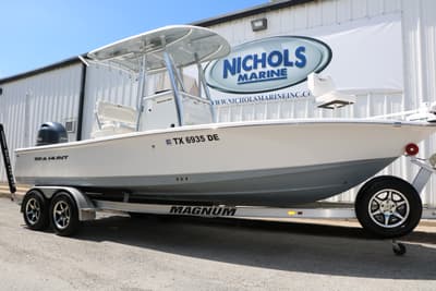 BOATZON | Sea Hunt Bx22Br 2016