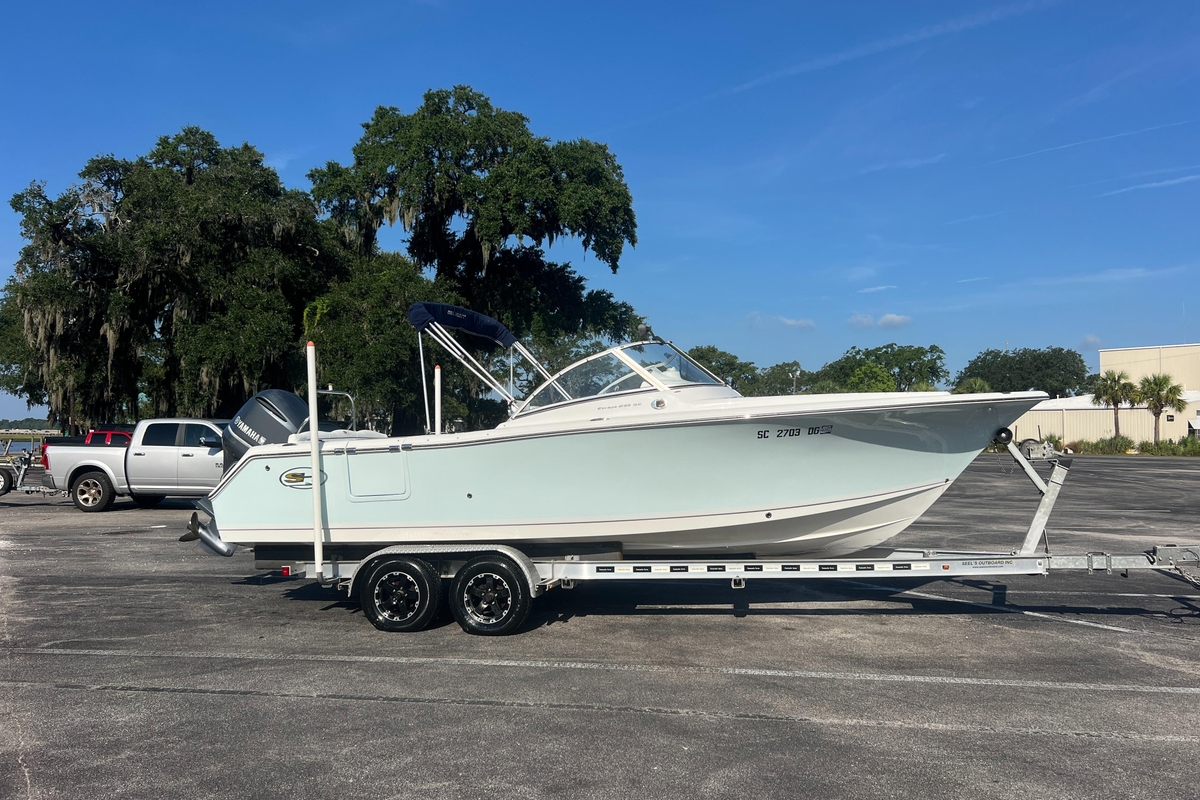 2016 Sea Hunt Escape 235 SE - Sold Boat
