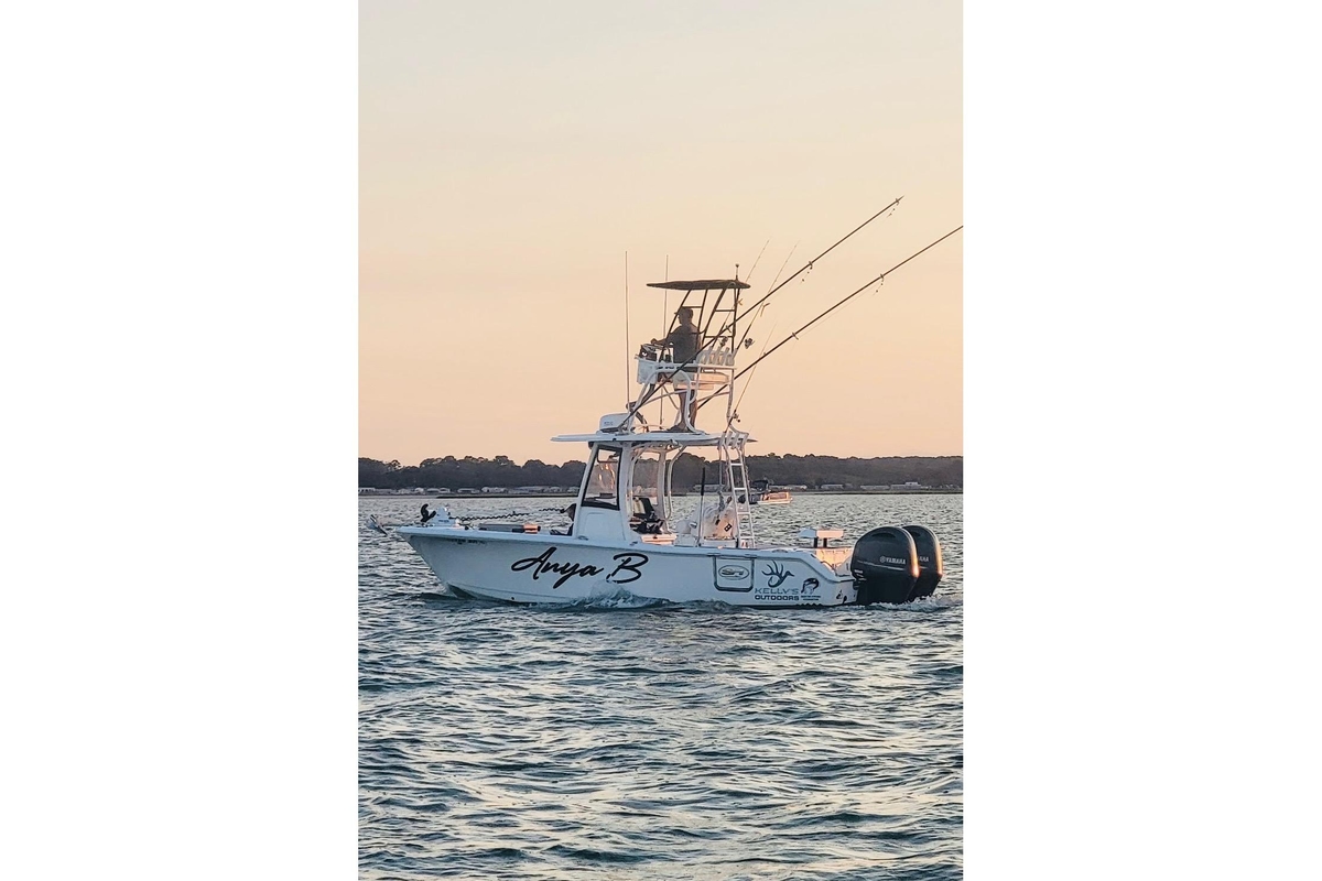 2018 Sea Hunt Gamefish 25 - Sold Boat