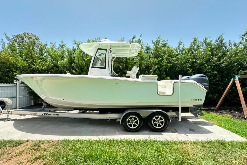 2019 Sea Hunt Gamefish 25 - Sold Boat
