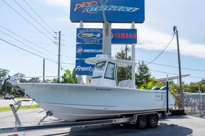 BOATZON | Sea Hunt Gamefish 27 Coffin Box 2022