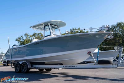 BOATZON | Sea Hunt Gamefish 27 Coffin Box 2022