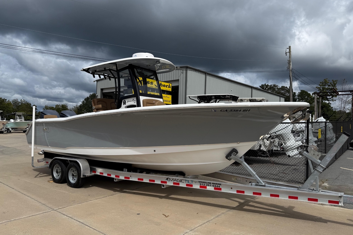 2021 Sea Hunt Gamefish 27 Forward Seating - Sold Boat