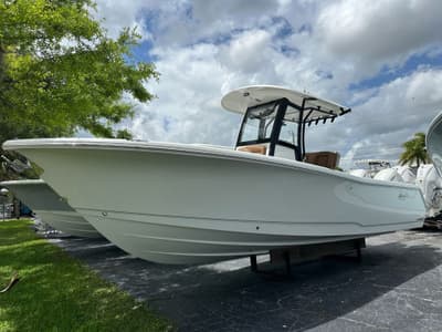 BOATZON | Sea Hunt Gamefish 27 Forward Seating 2026