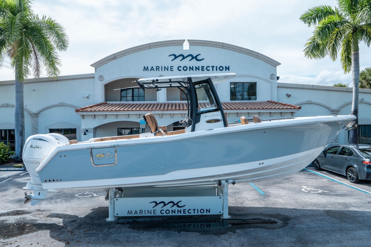 2026 Sea Hunt Gamefish 27 Forward Seating - Sold Boat