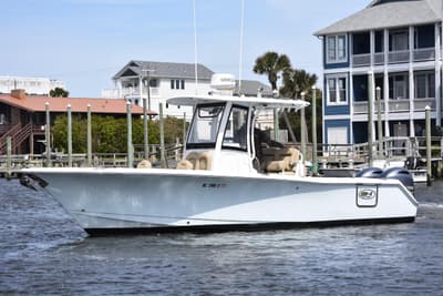 BOATZON | Sea Hunt Gamefish 27FS 2017