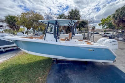BOATZON | Sea Hunt Gamefish 28 Forward Seating 2026