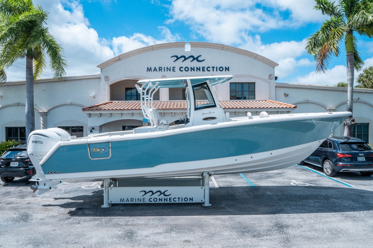 2026 Sea Hunt Gamefish 30 Forward Seating - Sold Boat
