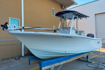 BOATZON | Sea Hunt Triton 210 2017