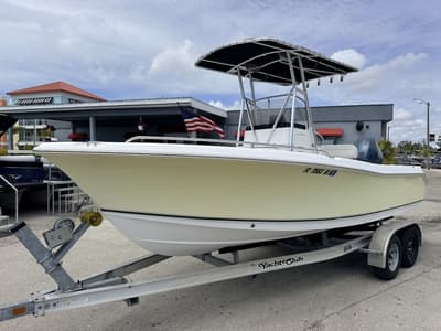 BOATZON | Sea Hunt Triton 220 2007