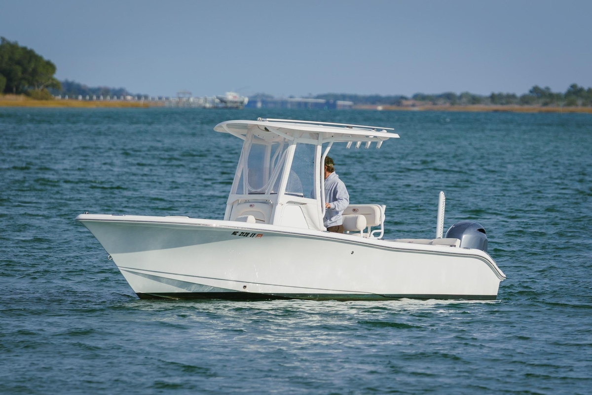 2022 Sea Hunt Ultra 219 - Sold Boat