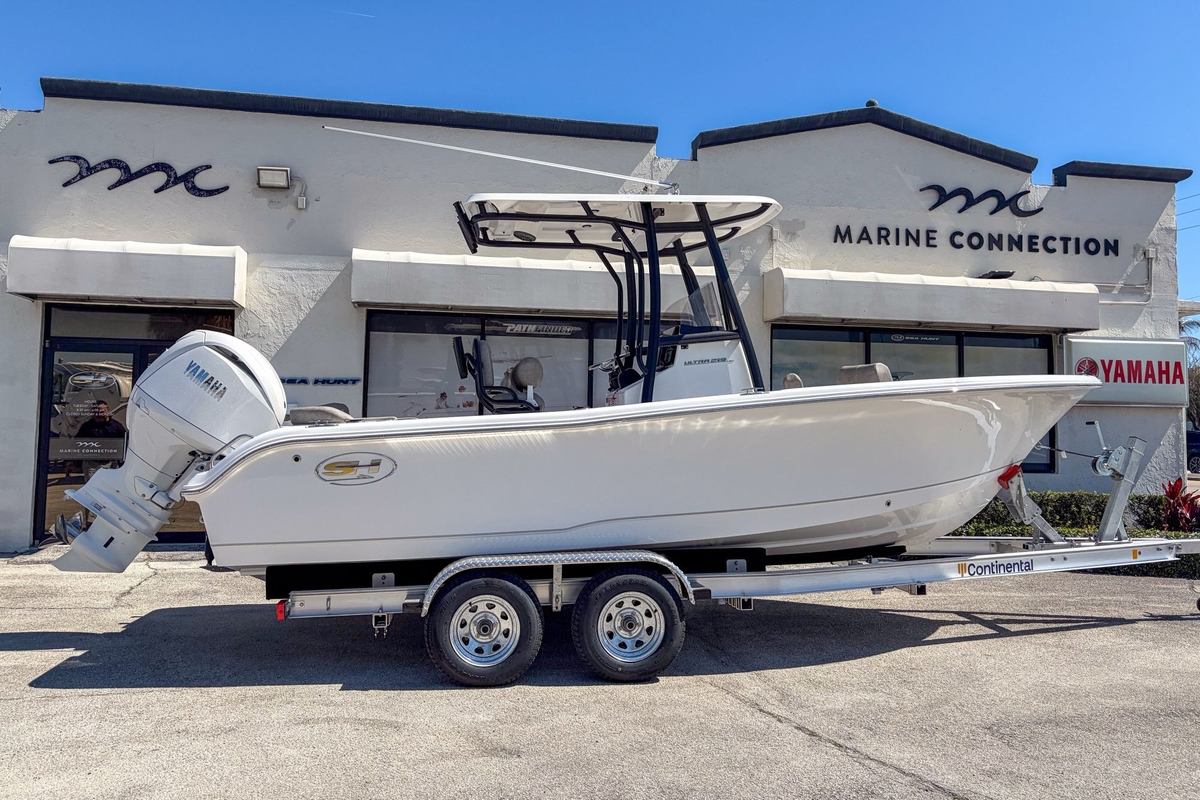 2026 Sea Hunt Ultra 219 - Sold Boat