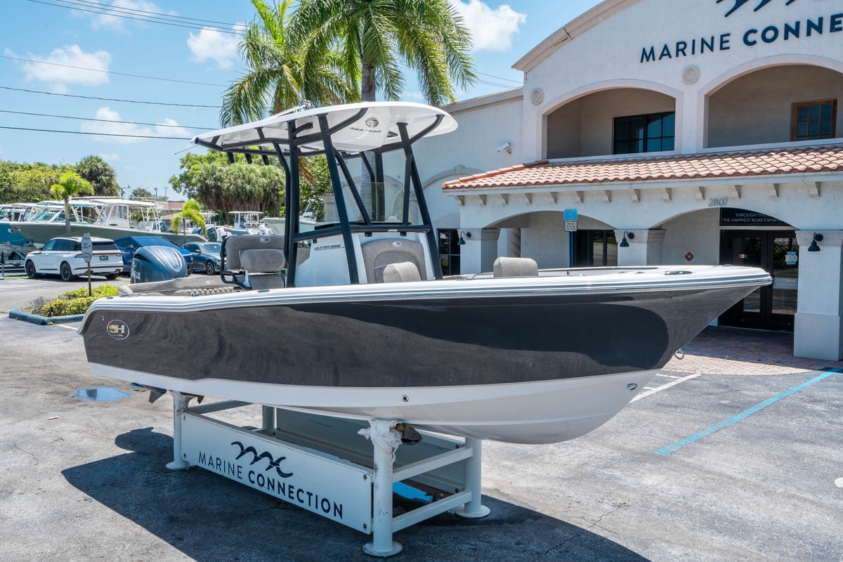 2026 Sea Hunt Ultra 219 - Sold Boat