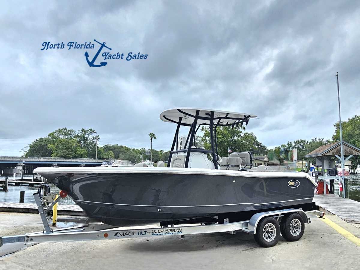 2027 Sea Hunt Sea Hunt Ultra 219 2027 - Sold Boat