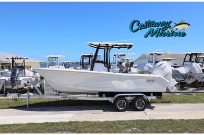 BOATZON | Sea Hunt Ultra 219 2026