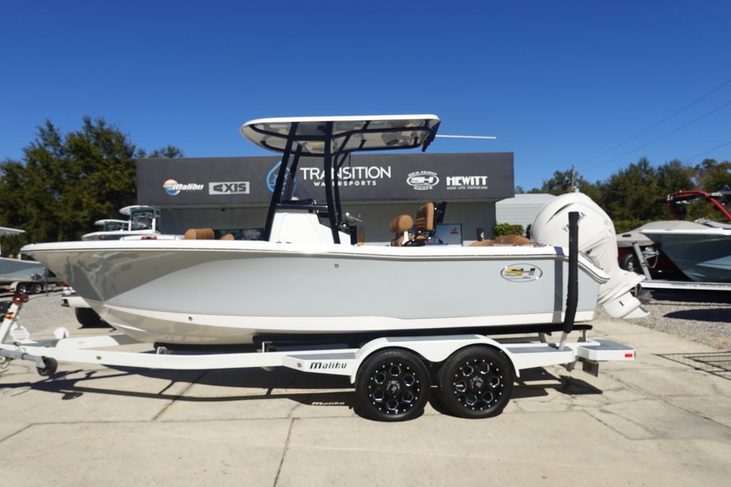 2026 Sea Hunt Ultra 219 - Sold Boat