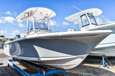 BOATZON | Sea Hunt Ultra 219 2026