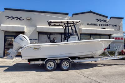 BOATZON | Sea Hunt Ultra 219 2026