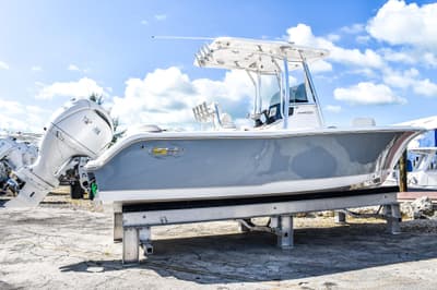 BOATZON | Sea Hunt Ultra 229 2026