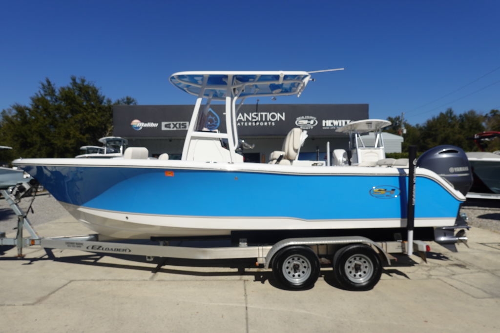 2022 Sea Hunt Ultra 234 - Sold Boat