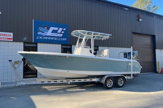 2023 Sea Hunt Ultra 234 - Sold Boat