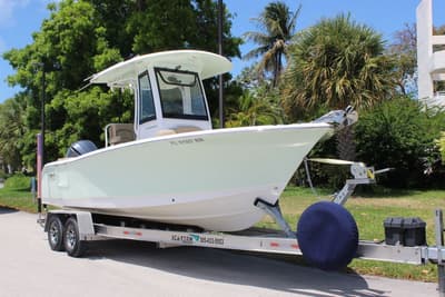 BOATZON | Sea Hunt Ultra 235 SE 2018