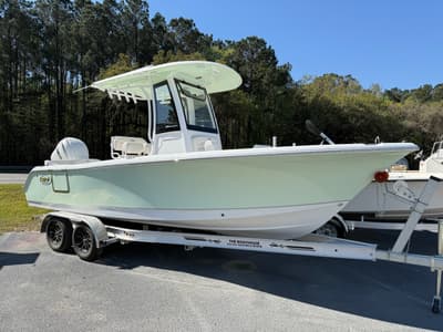 BOATZON | Sea Hunt Ultra 235 SE 2026
