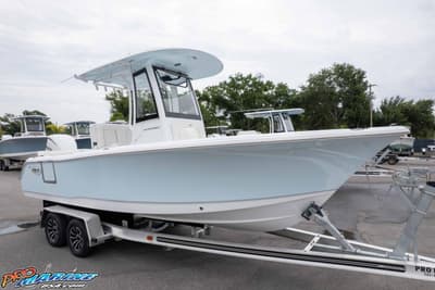 BOATZON | Sea Hunt Ultra 235 SE 2026