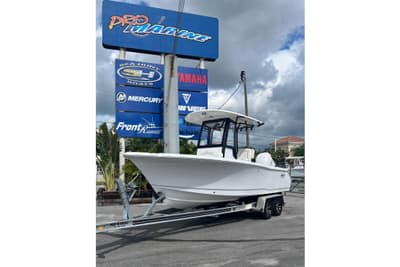BOATZON | Sea Hunt Ultra 235 SE 2026
