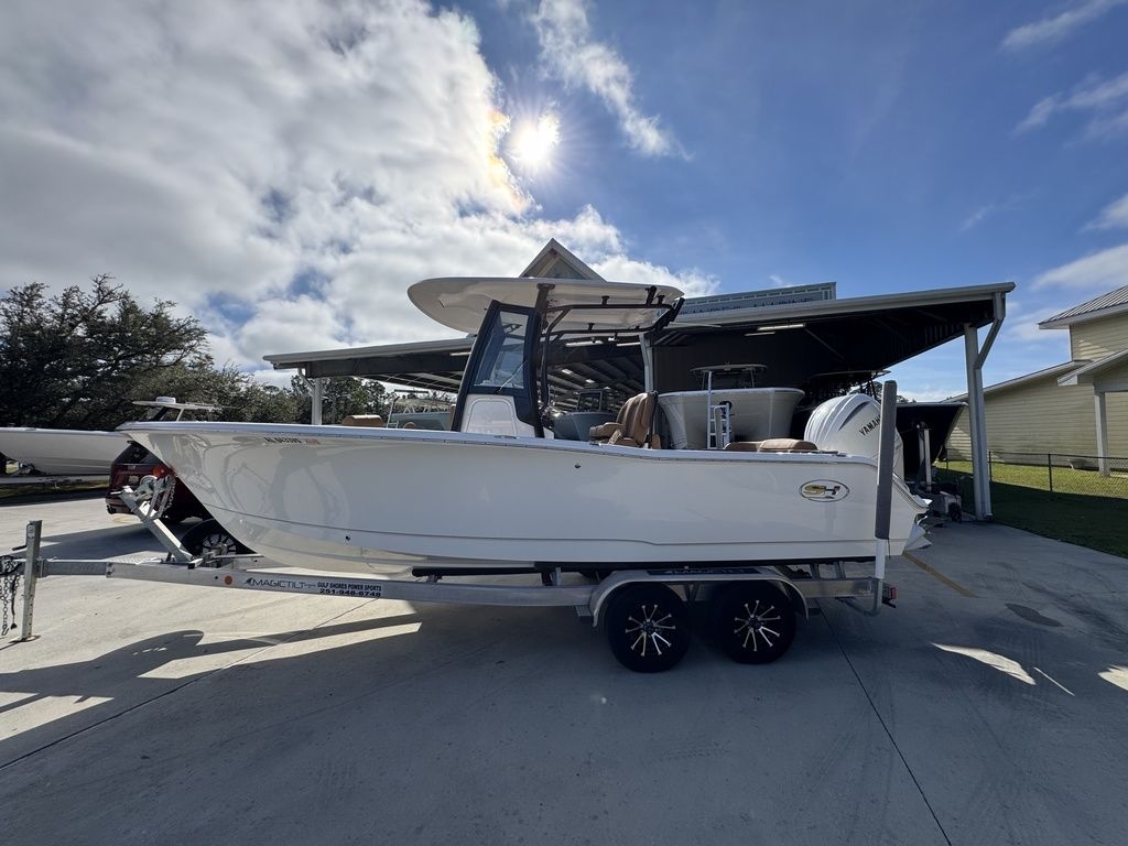 2024 Sea Hunt Ultra 239 SE - Sold Boat