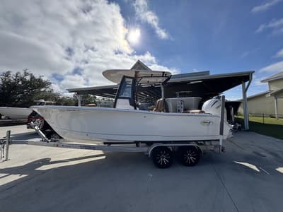 BOATZON | Sea Hunt Ultra 239 SE 2024