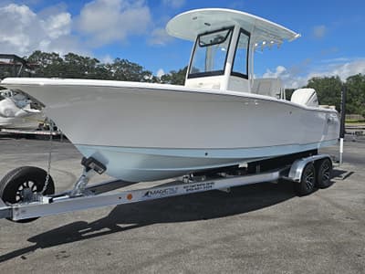 BOATZON | Sea Hunt Ultra 245 SE 2027
