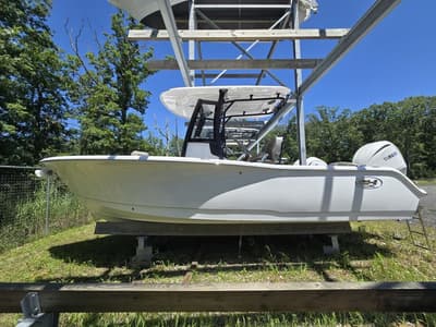 BOATZON | Sea Hunt Ultra 245SE 2027