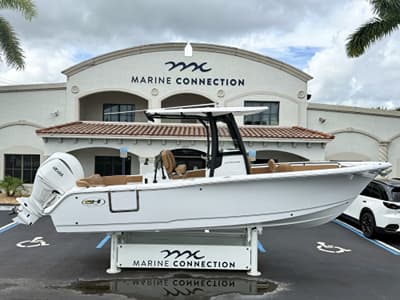 BOATZON | Sea Hunt Ultra 245SE 2027