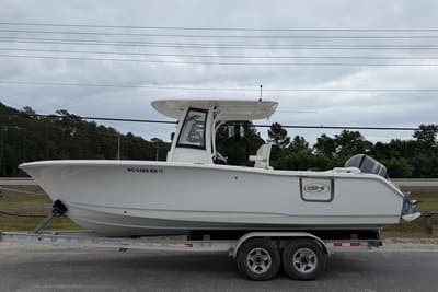 BOATZON | Sea Hunt Ultra 255 SE 2018