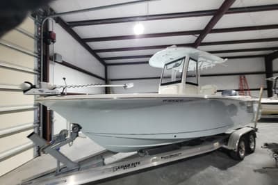 BOATZON | Sea Hunt Ultra 255 SE 2018